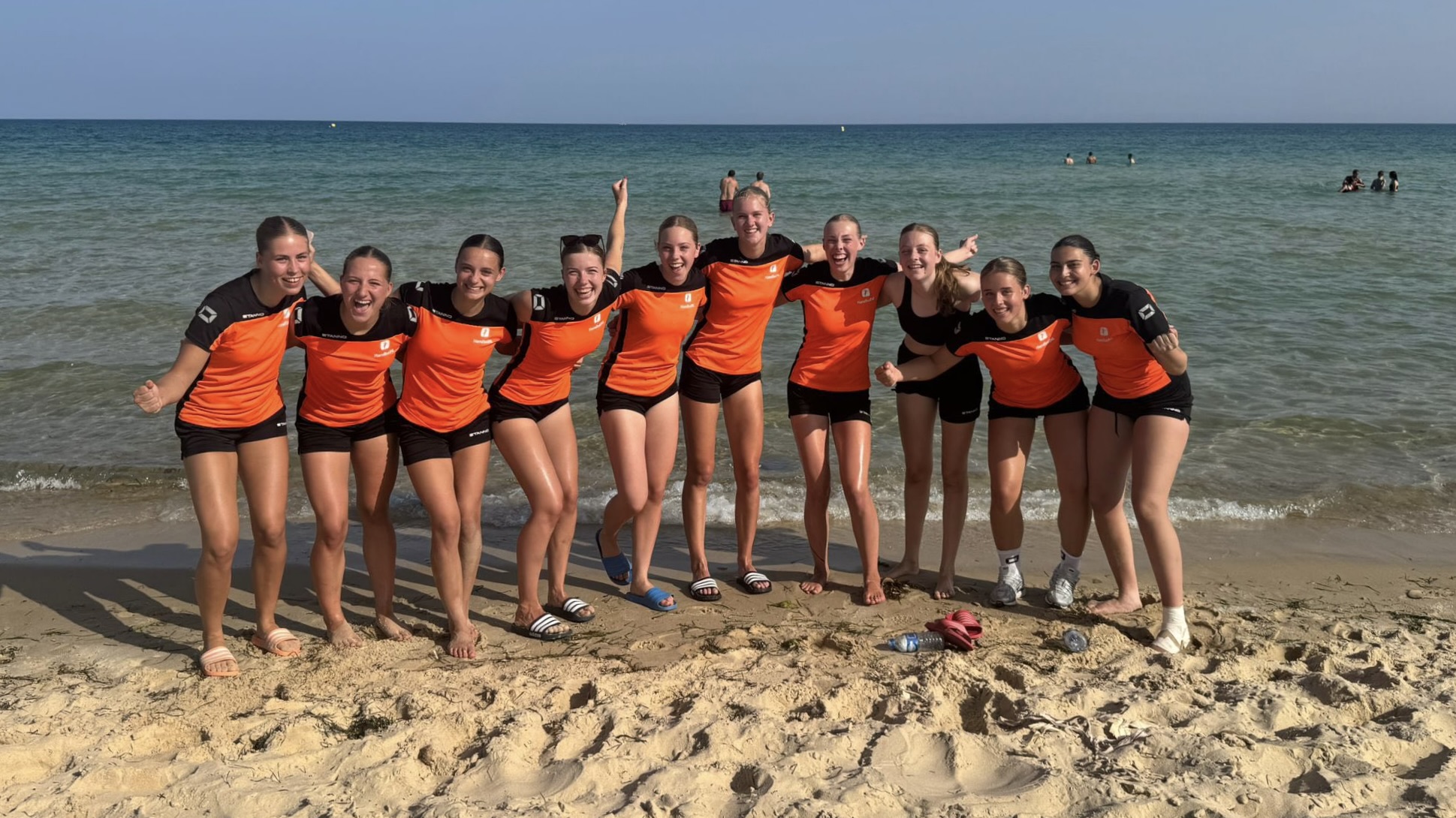 Oranje U17 start vanmiddag WK Beach Handball