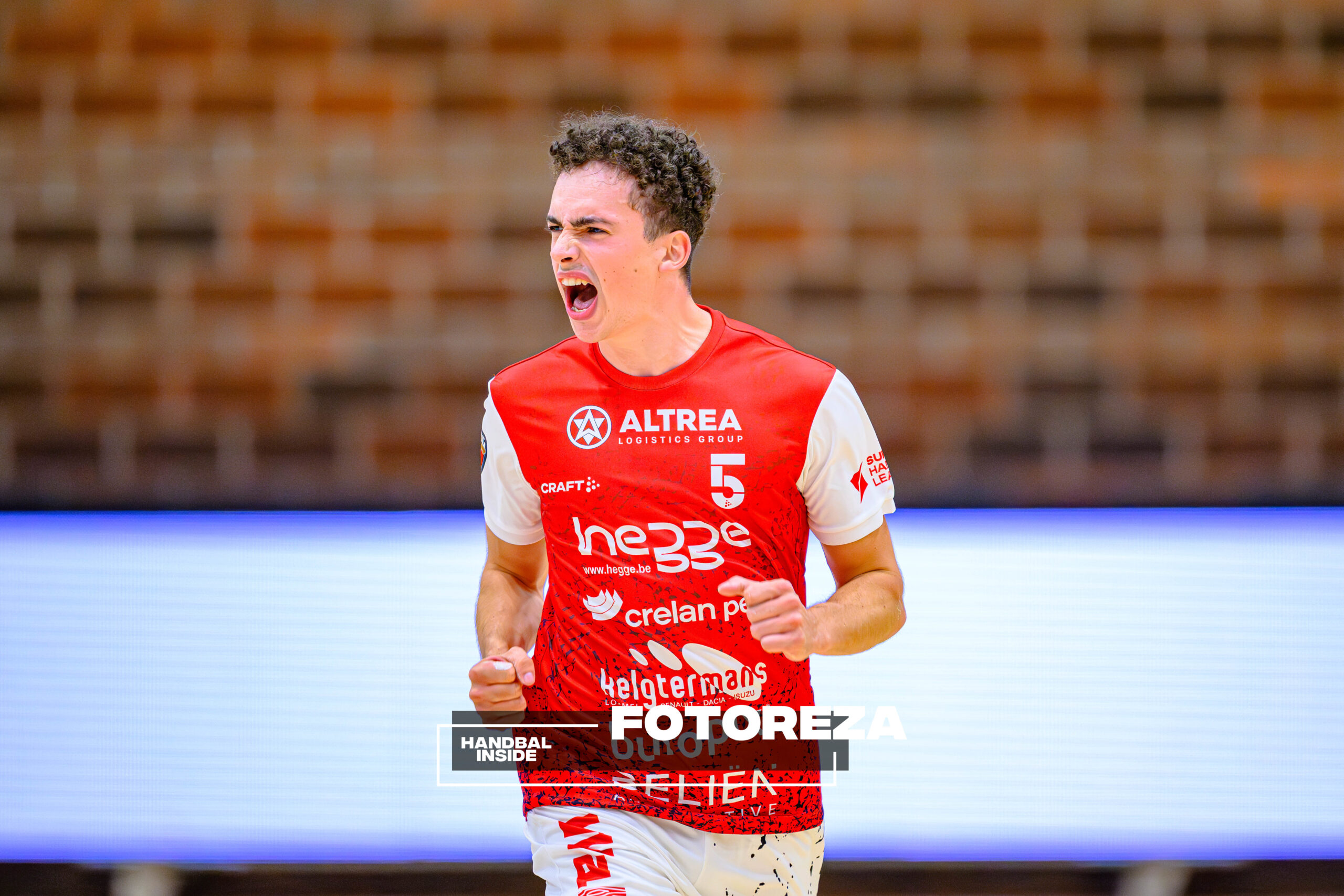 Achtervolger Sporting Pelt wint ren-je-rotwedstrijd