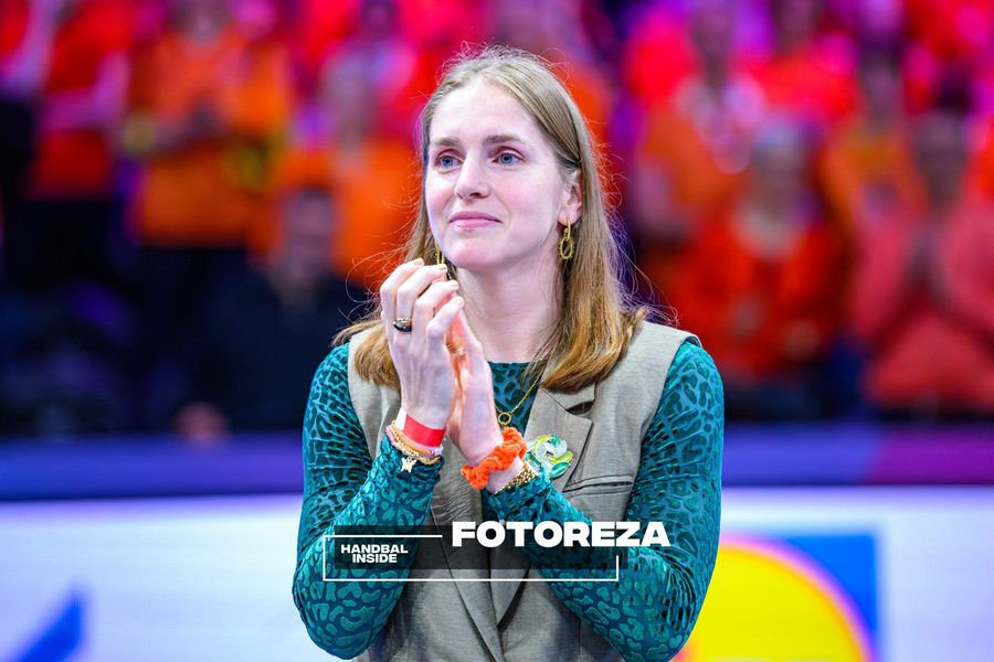 297 interlands beloond: Van der Heijden krijgt bijzondere titel